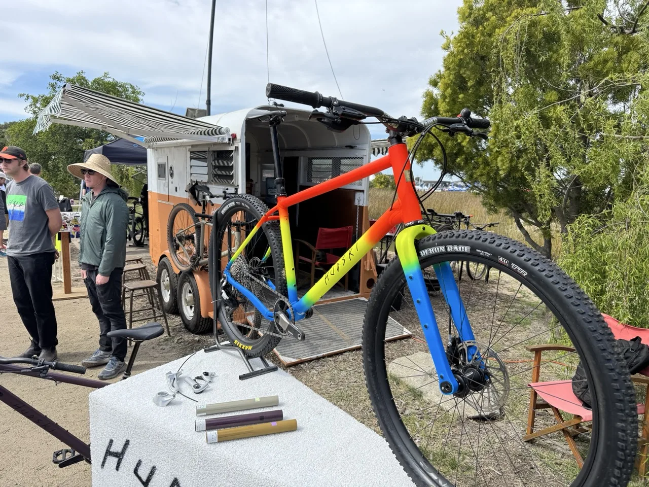 Sea Otter Hudski Dualist front side